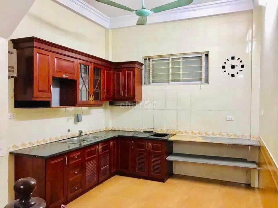 Сдается целиком дом в Ко Ньюе, Ты Лием, 37 кв.м x 3,5 этажа