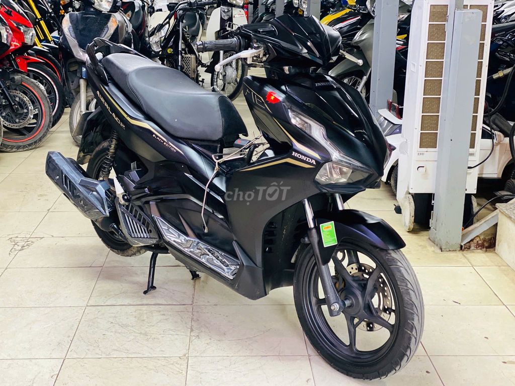 XE MÁY THỊNH PHÁT - HONDA AIRBLADE 125  ĐEN NHÁM. Mua bán Xe máy tại Quận Nam Từ Liêm Hà Nội được đăng bởi XE MÁY THỊNH PHÁT XE LƯỚT GIÁ RẺ hình 1
