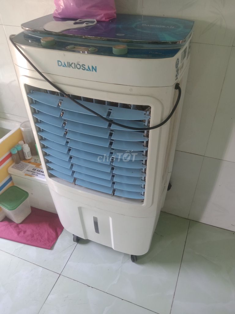 Quạt hơi nước DAIKIOSAN DKA-03500C. Mua bán Quạt tại Thị xã Bến Cát Bình Dương được đăng bởi Có.m Anh hình 1