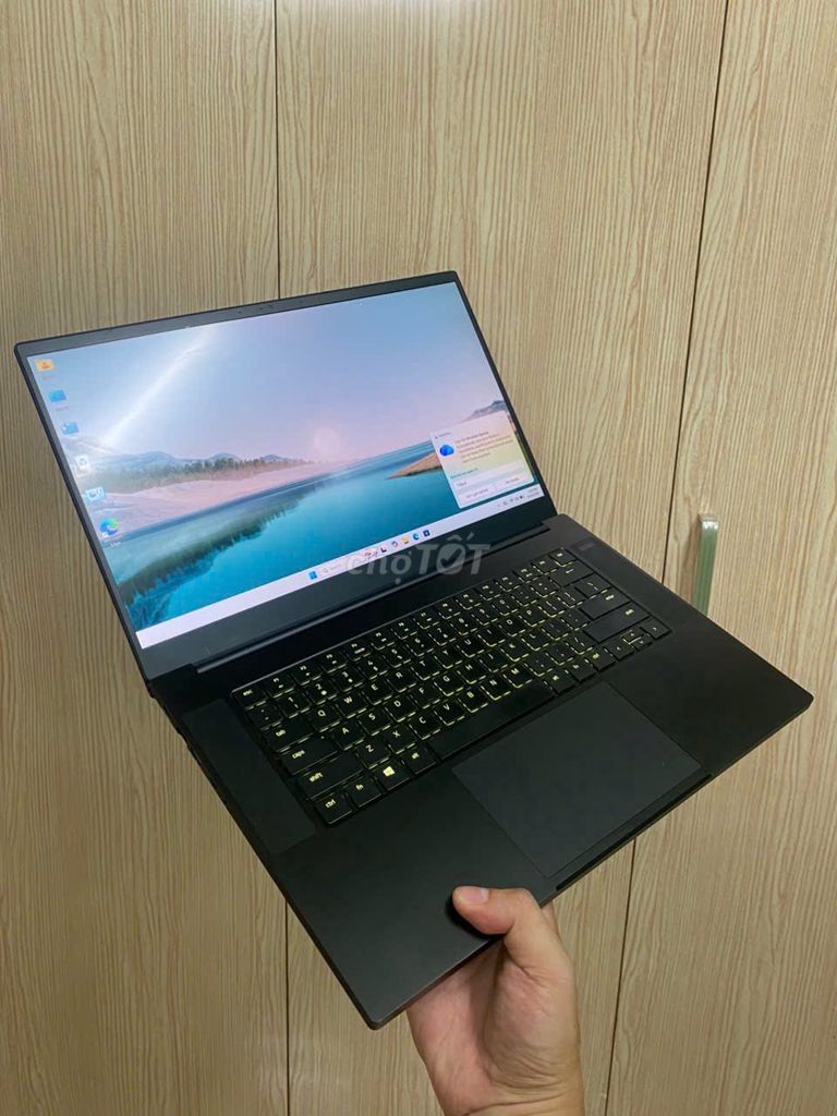 Razer Blade 15 Core i7 Ram 32G 512G VGA RTX 2060. Mua bán Laptop tại Quận 1 Tp Hồ Chí Minh được đăng bởi Nguyễn hình 1