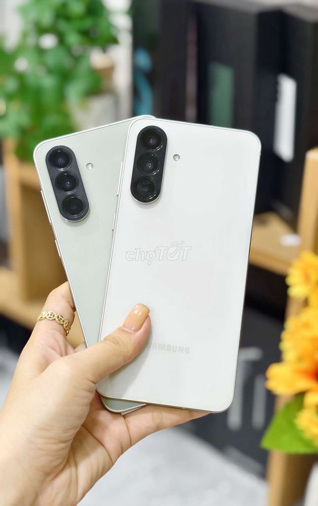 Samsung A56 128GB Chính Hãng. Mua bán Điện thoại tại Quận 10 Tp Hồ Chí Minh được đăng bởi Minh Hy Store hình 1