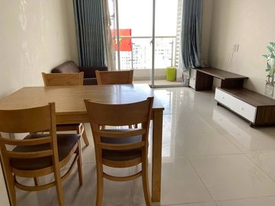 Chung cư Âu Cơ Tower 2 phòng ngủ sổ hồng sẵn cần bán 55m2