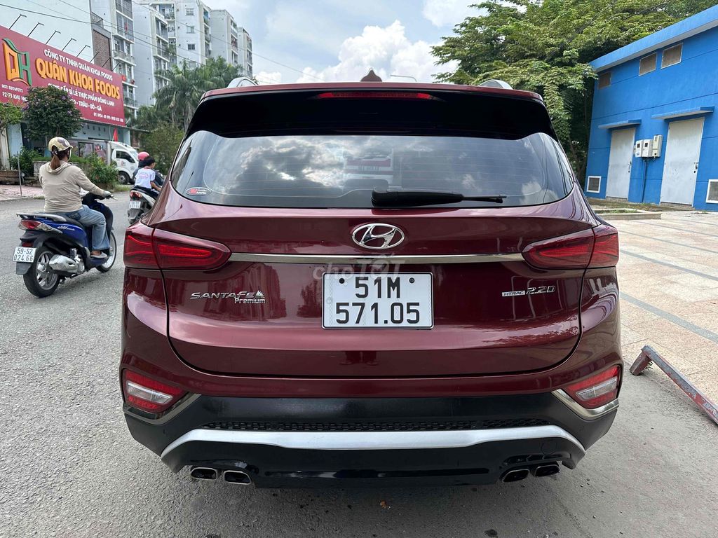 Hyundai Santa Fe 2019 máy dầu chính chủ. Mua bán Ô tô tại Huyện Củ Chi Tp Hồ Chí Minh được đăng bởi Diễm Phúc hình 4