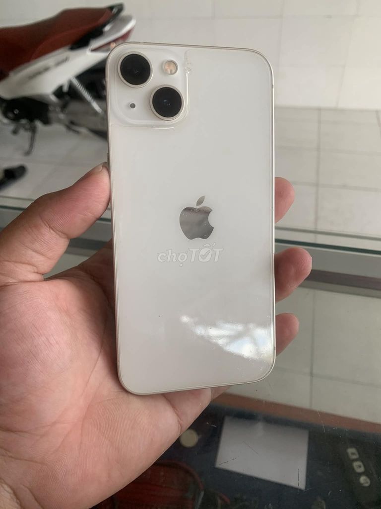 Apple iPhone 13 128GB Trắng. Mua bán Điện thoại tại Huyện Phụng Hiệp Hậu Giang được đăng bởi Cầm Đồ Nguyễn Huy hình 1