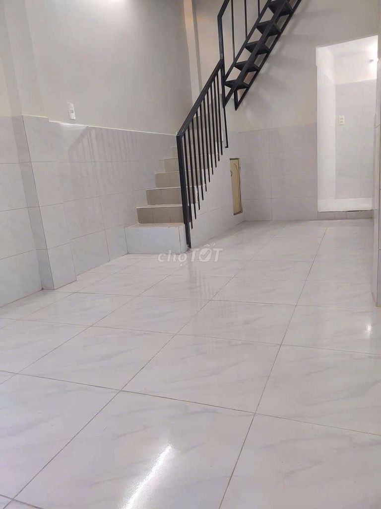 Аренда · 2 комн. · 21 м² · Quận 1, ул. hẻm 24 Trần Quang Khải