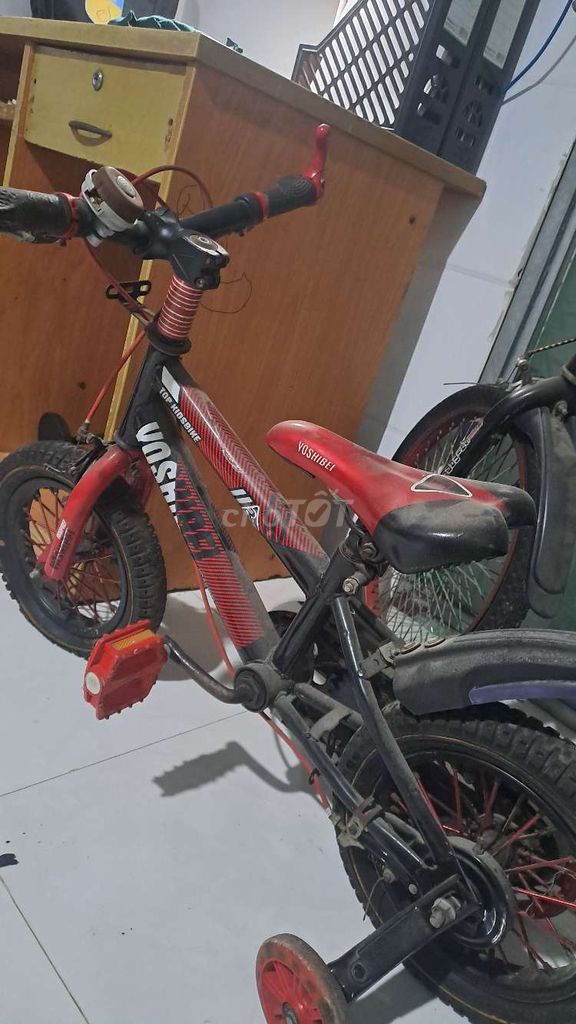 Xe đạp trẻ em YOSHIBEI Đen đỏ. Mua bán Xe đạp tại Thị xã Tân Uyên Bình Dương được đăng bởi bình an hình 1