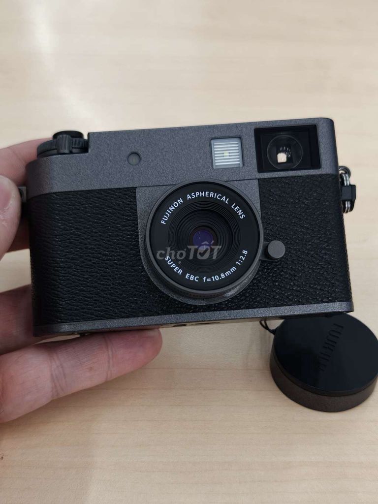 Fujifilm X Half likenew BH dài T11/2027. Mua bán Máy ảnh, Máy quay tại Quận 7 Tp Hồ Chí Minh được đăng bởi Tony Hoàng hình 1
