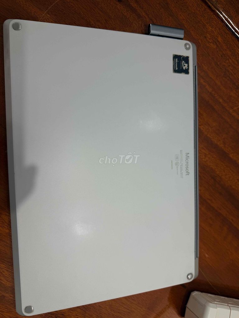 Microsoft Surface Laptop i5-7200U 4GB/120GB SSD. Mua bán Laptop tại Huyện Hòa Vang Đà Nẵng được đăng bởi Trần Văn Sáu hình 1