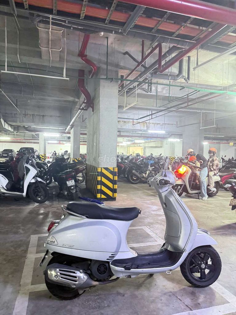 Xe vespa lx125 máy iget. Mua bán Xe máy tại Quận Liên Chiểu Đà Nẵng được đăng bởi chả bò ông lộc hình 2
