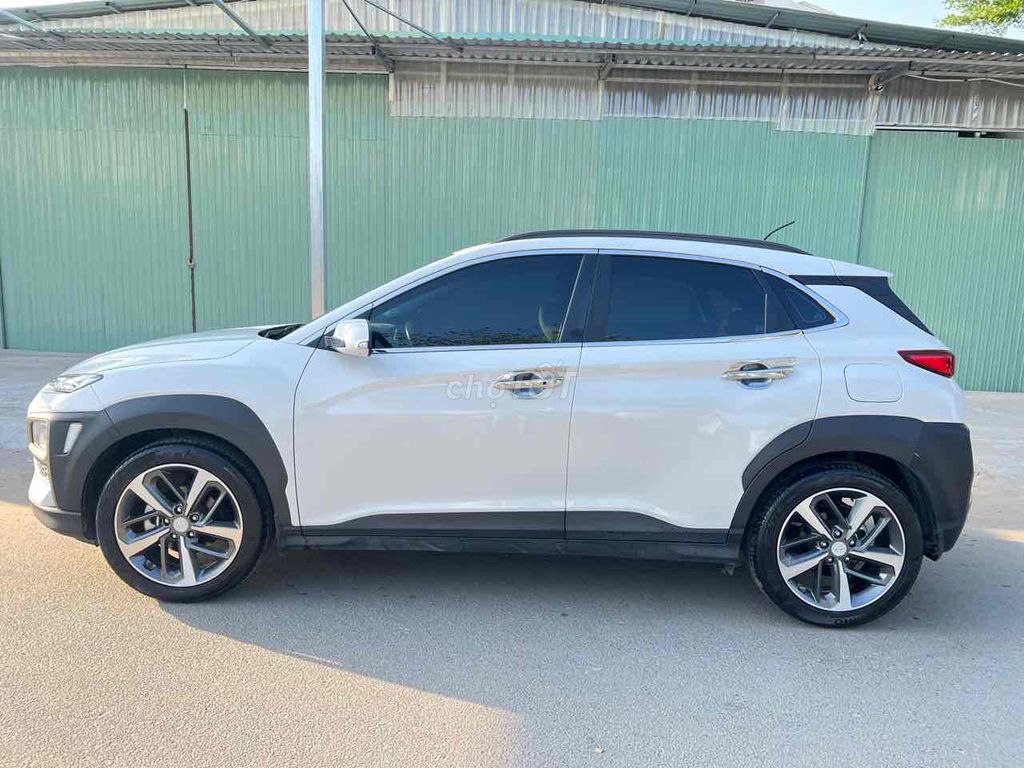 Hyundai Kona 2021 2.0 AT Đặc biệt - 26000 km