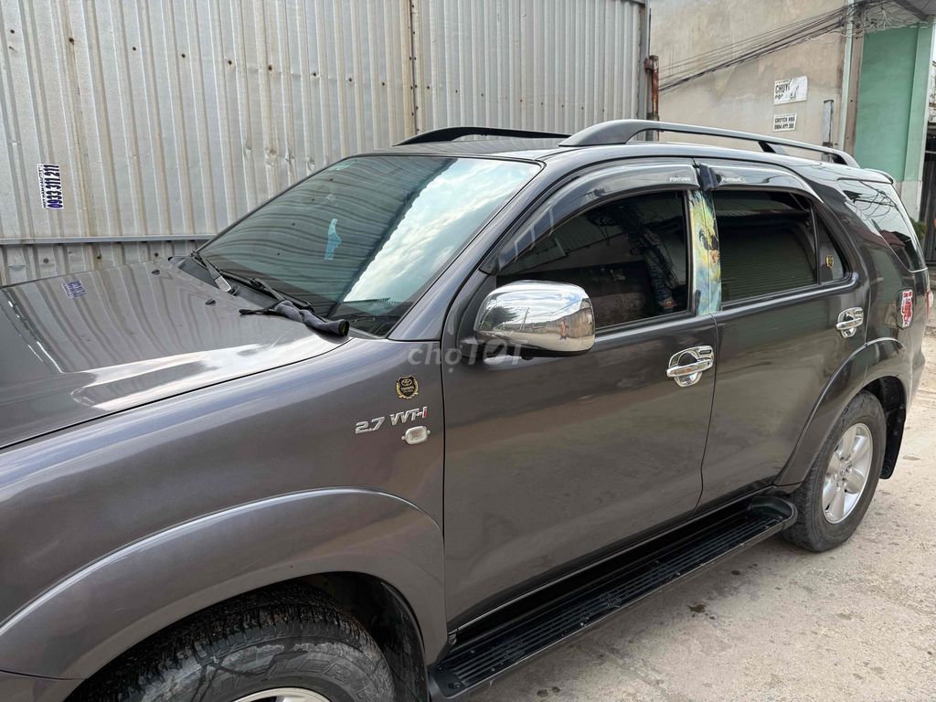 Toyota Fortuner 2010 2.7V - 150000 km. Mua bán Ô tô tại Huyện Bình Chánh Tp Hồ Chí Minh được đăng bởi Duy long hình 8