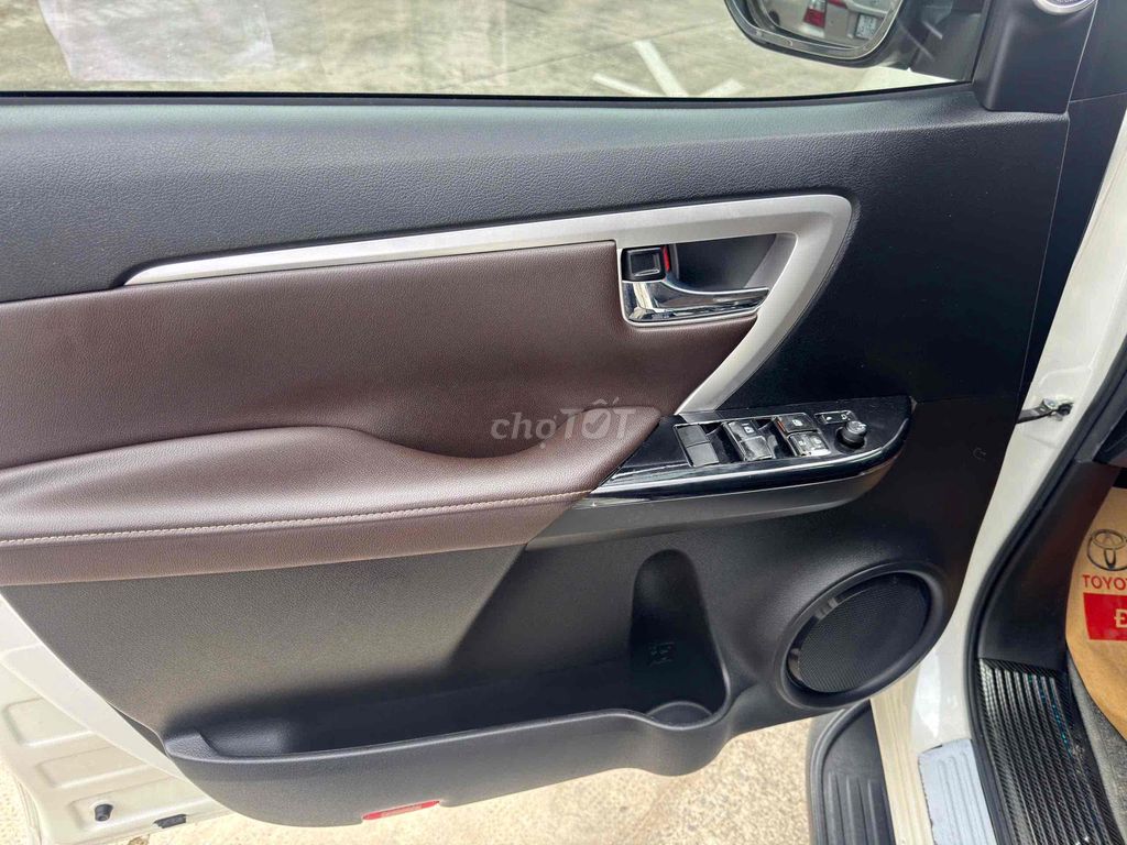 Fortuner 2019 Máy Dầu Tự Động, Chất xe Rất Đẹp. Mua bán Ô tô tại Quận Gò Vấp Tp Hồ Chí Minh được đăng bởi Nguyễn An hình 5