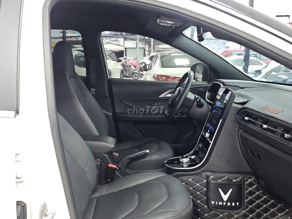 Vinfast VF E34 2022 Trắng. Mua bán Ô tô tại Thành phố Thủ Đức Tp Hồ Chí Minh được đăng bởi SÀN Ô TÔ VIỆT NAM SÀI GÒN hình 6