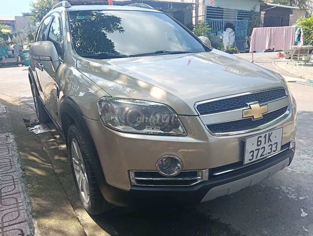 Chevrolet Captiva Vàng cát 7 chỗ. Mua bán Ô tô tại Thành phố Dĩ An Bình Dương được đăng bởi Trieu Nguyen hình 1