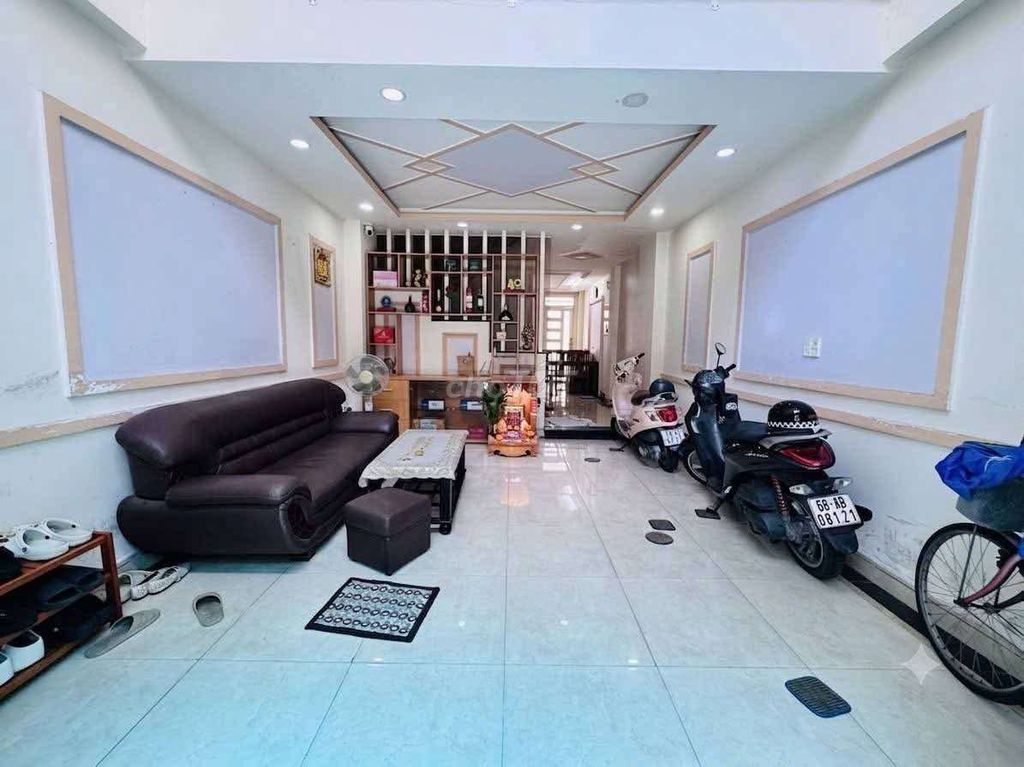 TT BÌNH THẠNH - HẺM XE HƠI - 52M2( 4,3X13 ) - 5 TẦNG - CHỈ 8.X TỶ