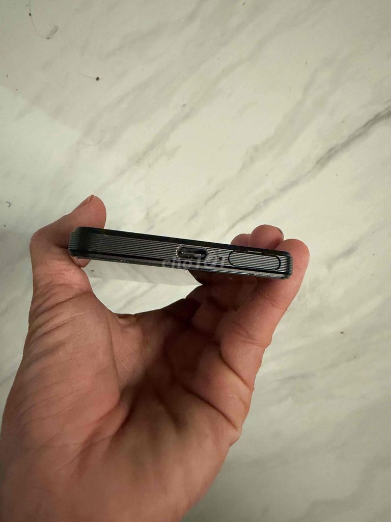 Sony Xperia Đen. Mua bán Điện thoại tại Huyện Đông Anh Hà Nội được đăng bởi Thuchoang hình 1