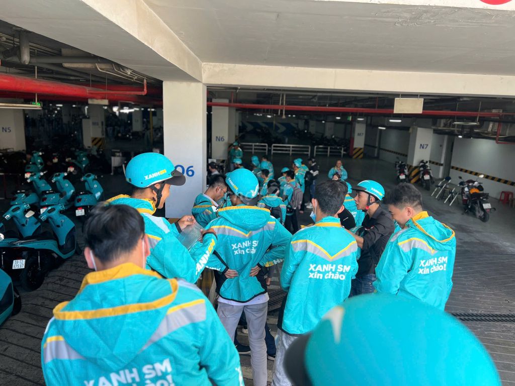 Tài Xế Xe máy điện Xanh SM - Thu nhập 20 triệu. Việc làm tại Quận Thanh Xuân Hà Nội được đăng bởi Công ty Cổ phần di chuyển Xanh và Thông minh - GSM hình 4