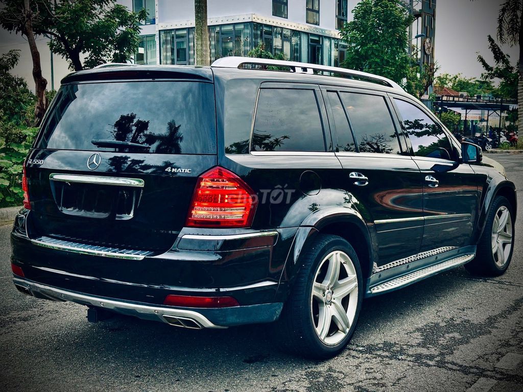 Mercedes-Benz GL550 4MATIC 2011 черный, США