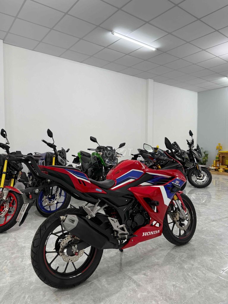 Cần Bán CBR 150R dk 2023 Cực Đẹp. Mua bán Xe máy tại Thành phố Thủ Đức Tp Hồ Chí Minh được đăng bởi Xe máy Hùng Huyền hình 7