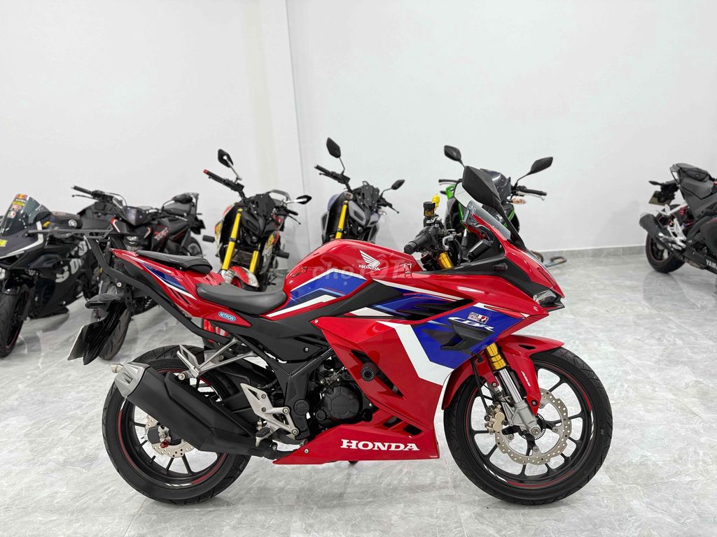 Cần Bán CBR 150R dk 2023 Cực Đẹp. Mua bán Xe máy tại Thành phố Thủ Đức Tp Hồ Chí Minh được đăng bởi Xe máy Hùng Huyền hình 1