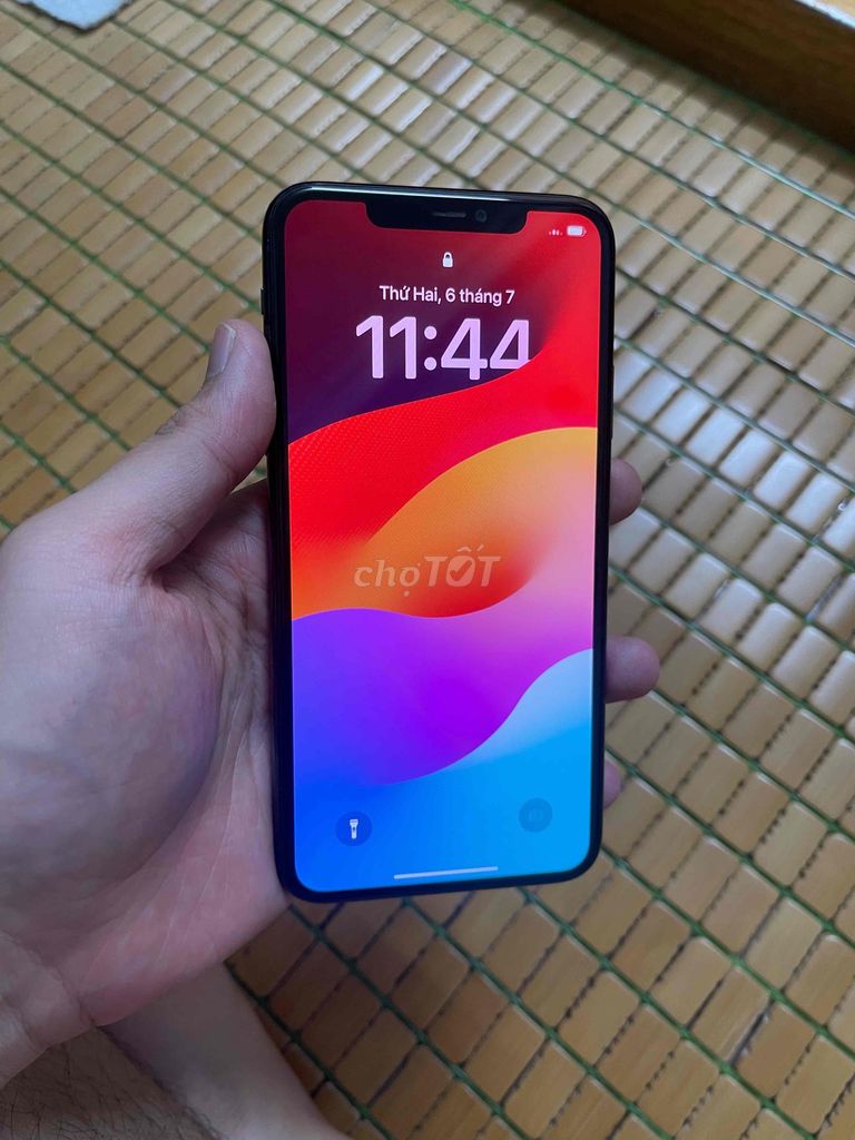 iPhone 11 Pro Max 64gb quốc tế. Mua bán Điện thoại tại Huyện Thanh Trì Hà Nội được đăng bởi Việt Nguyễn hình 1