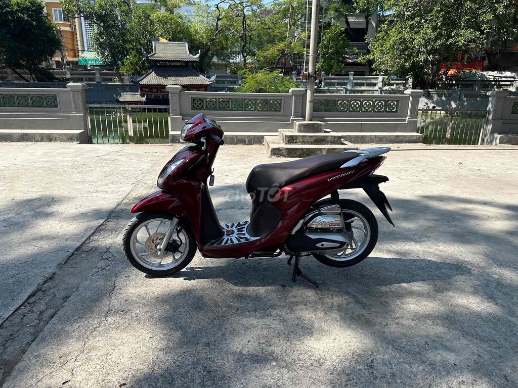Vision 2022 chính chủ lăn tay Máy zin nilong cả xe. Mua bán Xe máy tại Quận Lê Chân Hải Phòng được đăng bởi Nguyễn Thế Hiếu hình 1