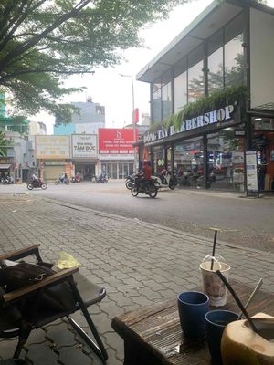 Chính chủ cần bán gấp nhà lô góc mặt tiền đường Nguyễn Thị Búp.