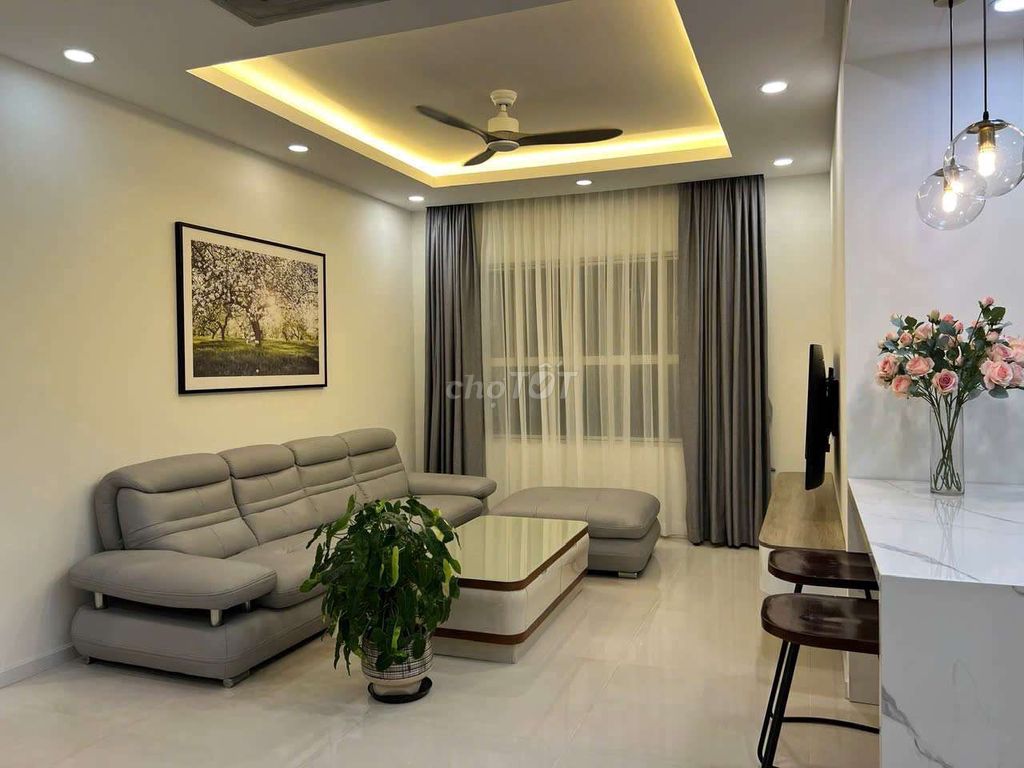 Sunrise City Central 99m2, 2pn, 2wc, full nội thất mới, giá 6.45 tỷ