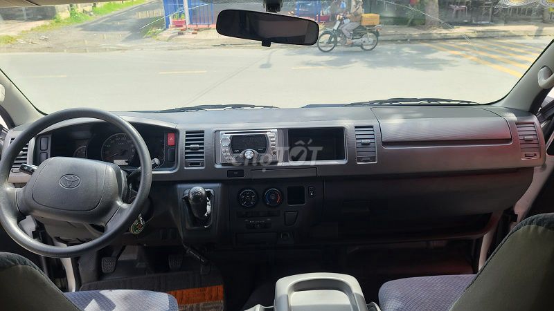 Xe Toyota Hiace 2010 Máy Xăng, Xe Lành Tính. Mua bán Ô tô tại Quận Gò Vấp Tp Hồ Chí Minh được đăng bởi Chợ Xe Cũ Giá Tốt hình 7