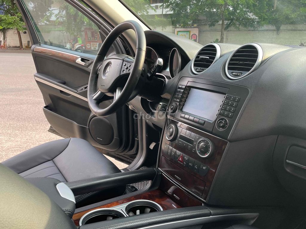 Mercedes Benz ML Class 2009 - 90000 km. Mua bán Ô tô tại Quận 11 Tp Hồ Chí Minh được đăng bởi Nam hình 9