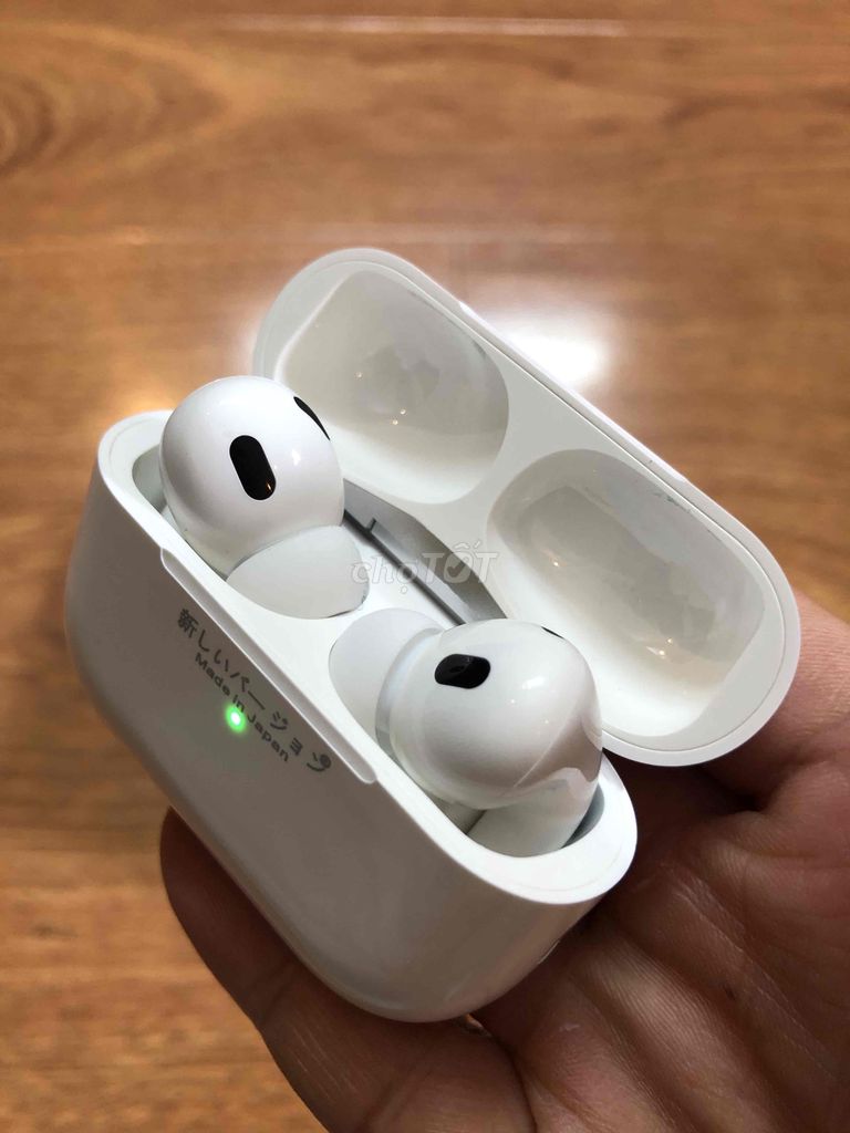 Tai nghe Airpod Pro2 màu trắng hàng Nhật xách tay