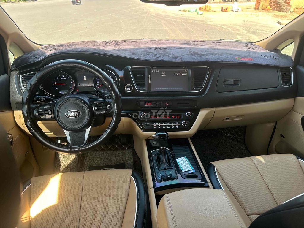 Kia Sedona 2016 bản full máy dầu. máy zin ko lỗi. Mua bán Ô tô tại Quận Tân Phú Tp Hồ Chí Minh được đăng bởi Phan Ngọc Lơi hình 5