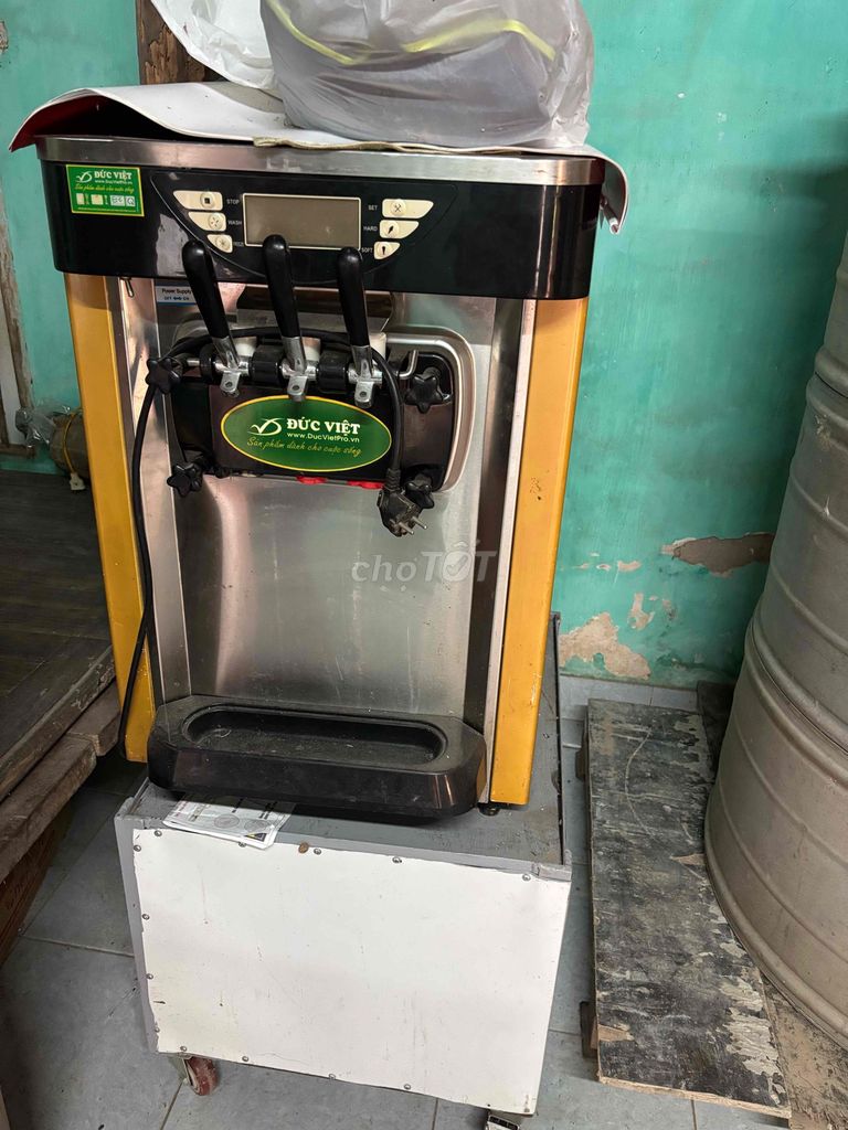 Máy làm kem tươi Đức Việt đã sử dụng 90%. Mua bán Đồ chuyên dụng, Giống nuôi trồng tại Quận Hai Bà Trưng Hà Nội được đăng bởi Vượng hình 1