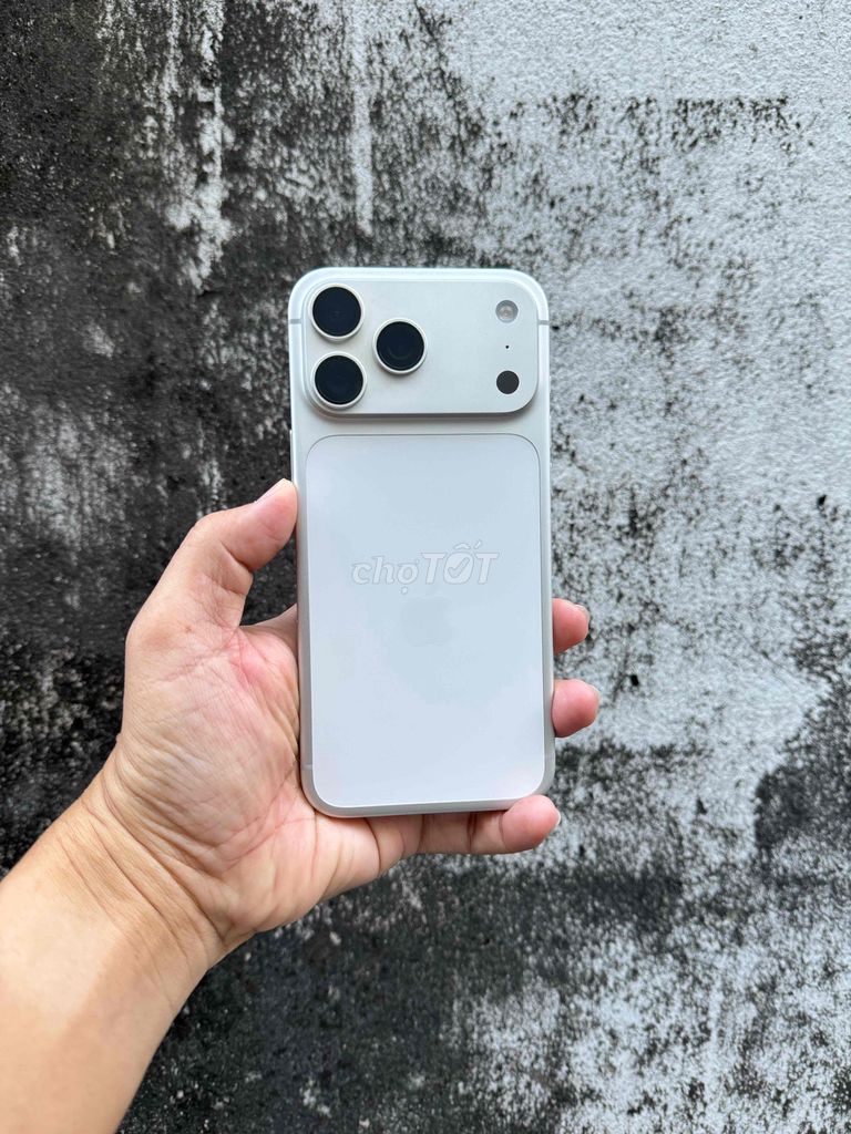 Apple iPhone 17 Pro Max 256GB Bạc nguyên zin. Mua bán Điện thoại tại Quận Gò Vấp Tp Hồ Chí Minh được đăng bởi Sóc hình 1