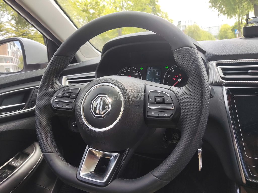 New MG5 MT sx 2024 màu trắng. Mua bán Ô tô tại Quận Thanh Xuân Hà Nội được đăng bởi Thanh Biz Nguyễn Thái Auto hình 5