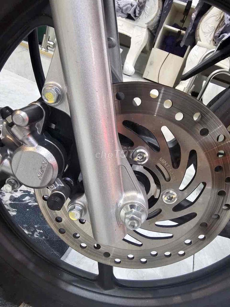 dư sài cần bán lại xe 9 chủ Fuled dk 2024. Mua bán Xe máy tại Thành phố Long Xuyên An Giang được đăng bởi Cầm Đồ Kiếng Văn hình 3