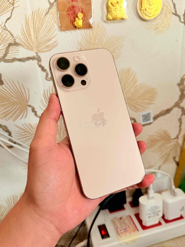 ip 16promax 256G màn zin pin cao 96% 2 sim vật lý. Mua bán Điện thoại tại Thành phố Thủ Đức Tp Hồ Chí Minh được đăng bởi Điện Thoại Tốt giá sinh viên  hình 1