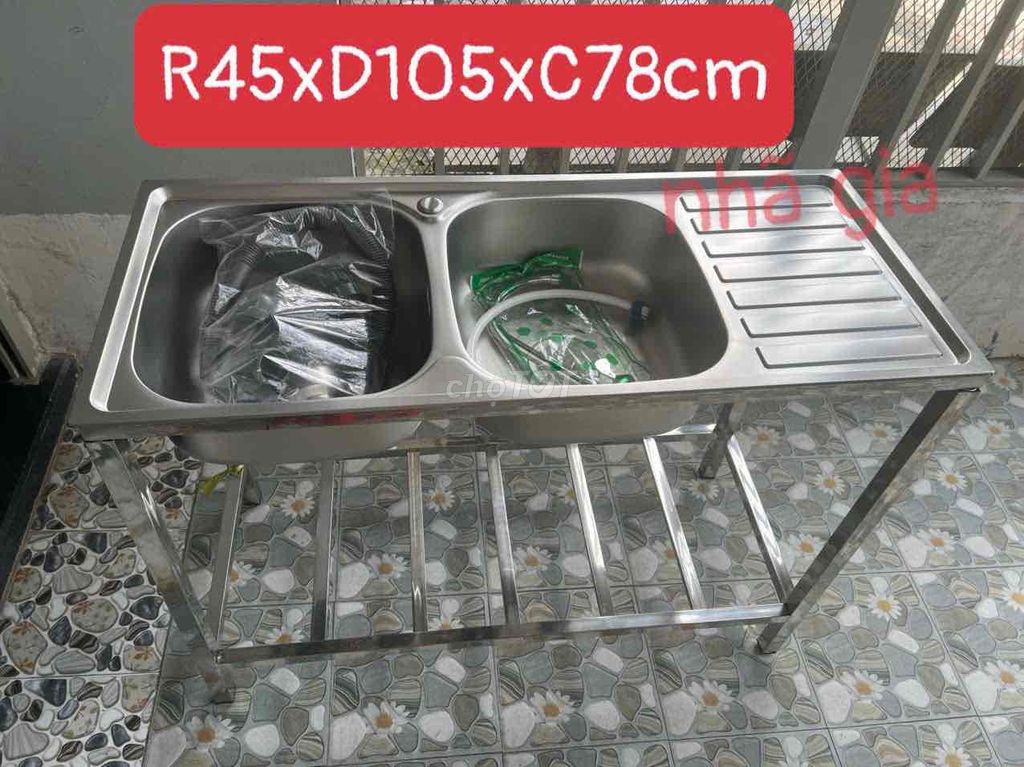 THANH LÝ BỒN RỬA CHÉN 2 NGĂN+ CÁNH CHỜ NHƯ HÌNH. Mua bán Dụng cụ nhà bếp tại Huyện Củ Chi Tp Hồ Chí Minh được đăng bởi  INOX NHÃ GIA 218 hình 1