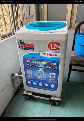 Máy giặt Toshiba 8kg. Tặng chân đế, hỗ trợ ship. Mua bán Máy giặt tại Quận 1 Tp Hồ Chí Minh được đăng bởi Linh