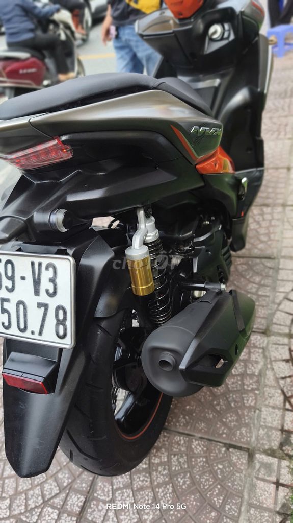 Xe máy Yamaha NVX 155 màu Cam Xám Đen. Mua bán Xe máy tại Quận Phú Nhuận Tp Hồ Chí Minh được đăng bởi MrS Linh Xe39 hình 5