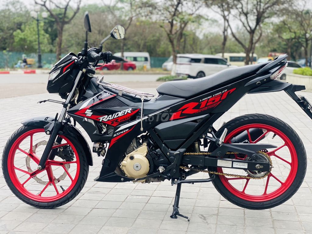 SUZUKI RAIDER 150FI ĐỎ NHẬP NGUYÊN BẢN. Mua bán Xe máy tại Quận Cầu Giấy Hà Nội được đăng bởi A Nam hình 4