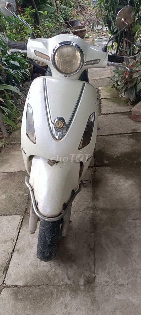 SYM Attila 50cc màu Trắng. Mua bán Xe máy tại Quận Ngũ Hành Sơn Đà Nẵng được đăng bởi Tiến hình 2