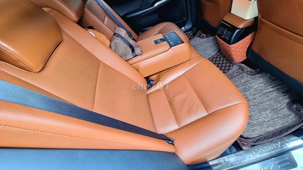 Toyota Camry 2018 2.5Q - 28945 km. Mua bán Ô tô tại Quận 12 Tp Hồ Chí Minh được đăng bởi Đăng Khoa hình 7