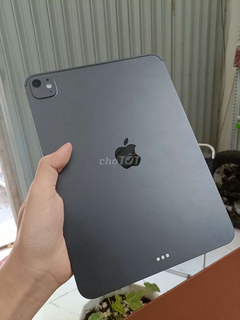 sale iPad Pro M5 11 inch 256GB 99 Pin 100%. Mua bán Máy tính bảng tại Quận Thanh Khê Đà Nẵng được đăng bởi TT PHONE hình 1