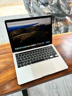 Macbook Pro 2020 13inch i5/8/256 Silver 99%