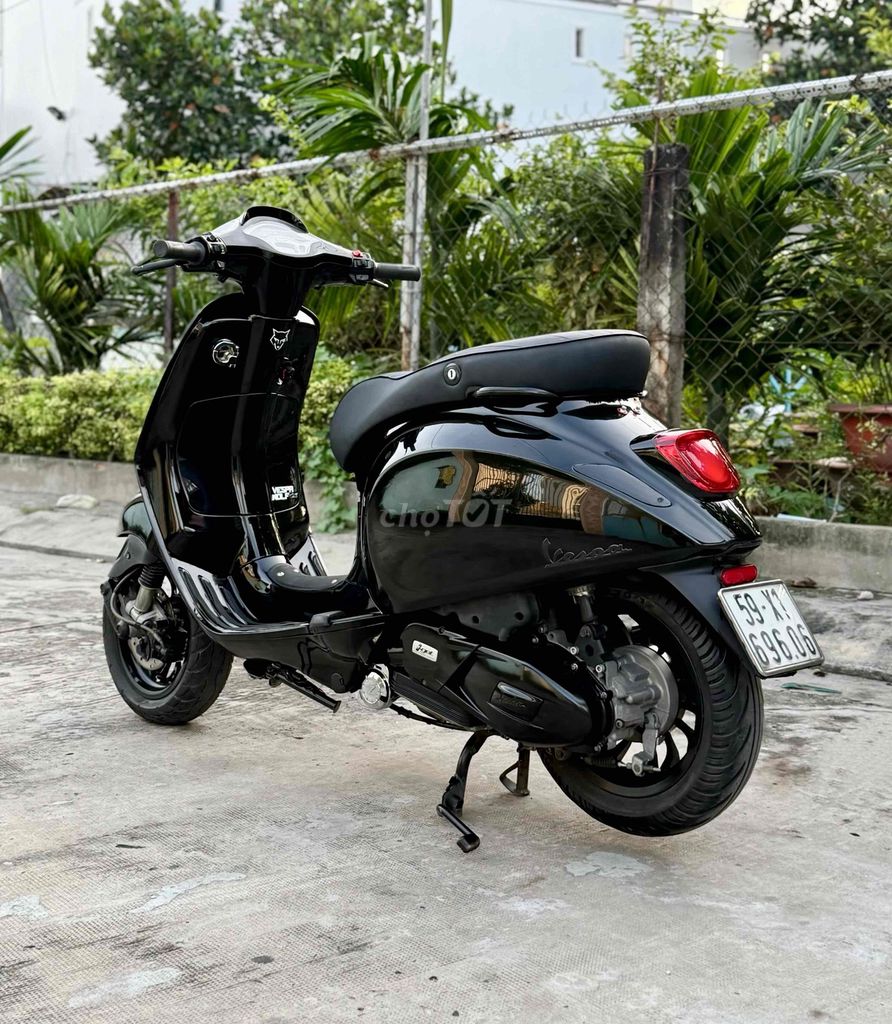 Vespa Sprint 125 đèn led 2016 Bstp 9 chủ. Mua bán Xe máy tại Quận Bình Tân Tp Hồ Chí Minh được đăng bởi Hoàng Tuấn hình 3