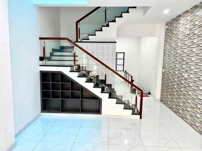 Аренда · 4 комн. · 100 м² · Huyện Nhà Bè, ул. Đường Huỳnh Tấn Phát