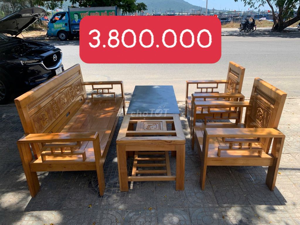 Bộ bàn ghế gỗ phòng khách. Dịch vụ chuyển nhà tại Quận Sơn Trà Đà Nẵng được đăng bởi THẾ GIỚI ĐỒ CŨ ĐÀ NẴNG hình 1