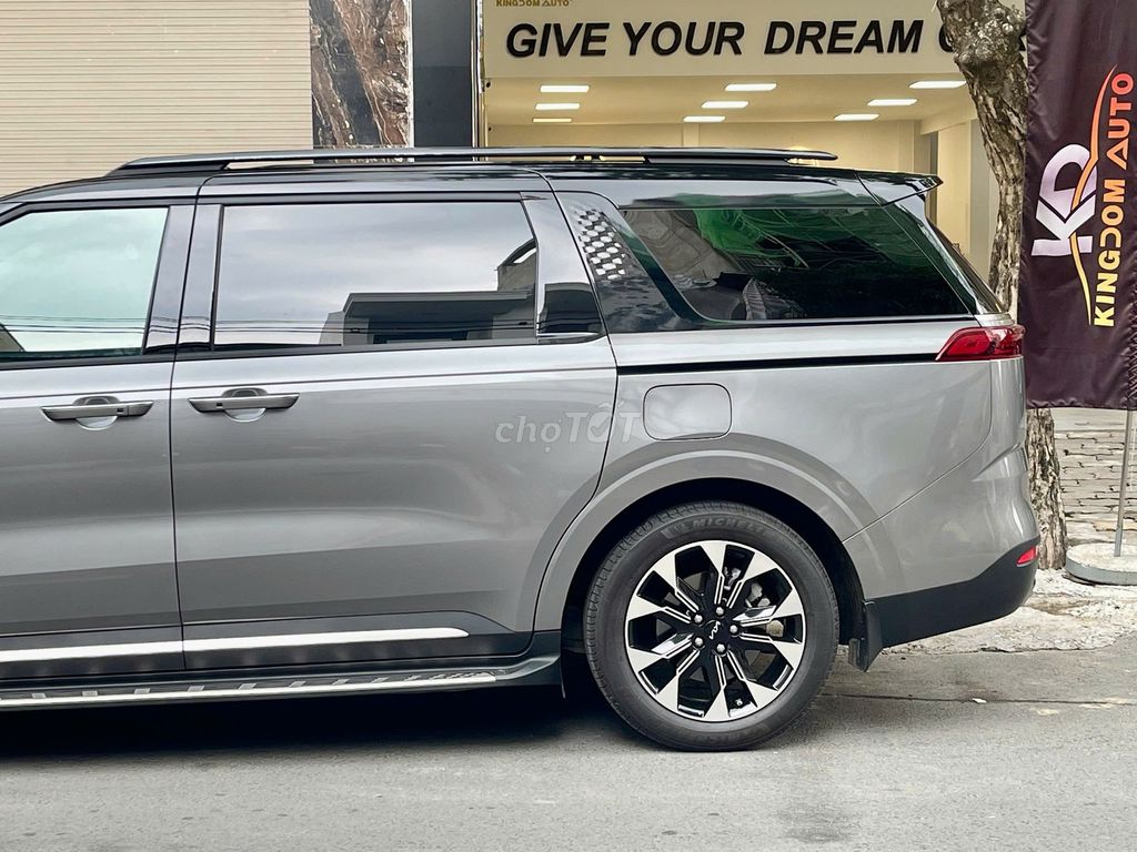Kia Carnival 2.2D Signature 2024 - Chỉ 8000km. Mua bán Ô tô tại Quận 8 Tp Hồ Chí Minh được đăng bởi Trường Nguyễn Xe Sang hình 9
