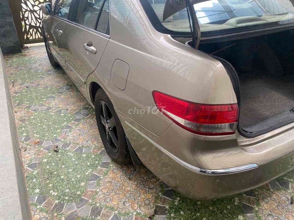 Honda Accord 2005 máy 2,4 số auto chạy đầm,chắc,êm. Mua bán Ô tô tại Thành phố Đà Lạt Lâm Đồng được đăng bởi Tôi Yêu Việt Nam hình 10